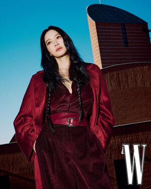 【フォト】「時を超えたエレガント」…キム・ヘス×Max Mara「文学作品」のようなグラビア