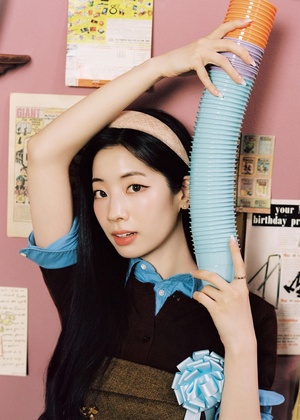 【フォト】TWICE、シチュエーションコメディ撮影中？　愉快な新譜コンセプト