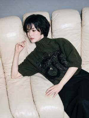 【フォト】ソン・ヘギョ、深まる美しさ…MICHAAの冬コーデで中性的＆フェミニンな魅力アピール