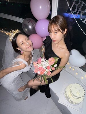 【フォト】ホ・ヨンジ、実姉ホ・ソンヨンの結婚を祝うブライダルシャワー…美しい姉妹