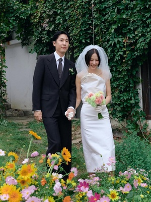 【フォト】キム・ナヨン＆ MY Q　センスあふれる結婚式の写真公開…息子2人も一緒の「特別な瞬間」