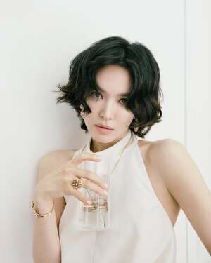 【フォト】ソン・ヘギョ、レジェンド級の「VOGUE KOREA」グラビア没カット大放出