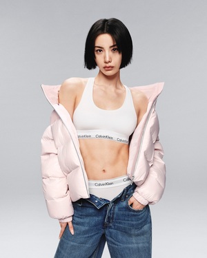 【フォト】ナナ、スレンダーボディ＆鍛え上げた腹筋披露…おしゃれでセクシー