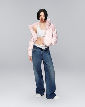 【フォト】ナナ、スレンダーボディ＆鍛え上げた腹筋披露…おしゃれでセクシー