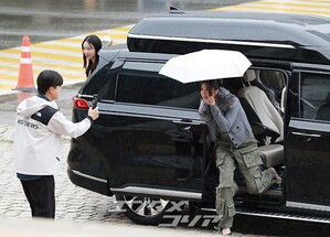 【フォト】『KPOPガールズ！デーモン・ハンターズ』ルミ役のEJAEがラジオ出演…あふれるオーラ