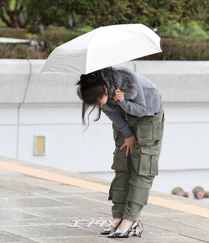 【フォト】『KPOPガールズ！デーモン・ハンターズ』ルミ役のEJAEがラジオ出演…あふれるオーラ