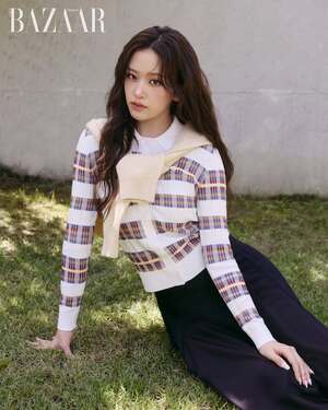 【フォト】IVEユジン、魅惑的な眼差し＆ラブリーなムード