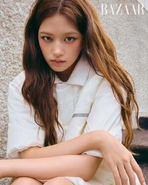 【フォト】IVEユジン、魅惑的な眼差し＆ラブリーなムード