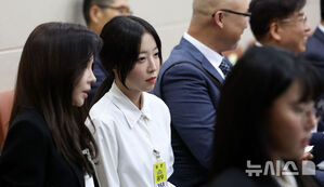 【フォト】ユーチューバーのtzuyangさん、国会科放委に参考人として出席