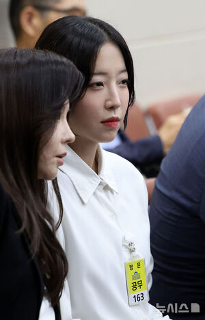 【フォト】ユーチューバーのtzuyangさん、国会科放委に参考人として出席