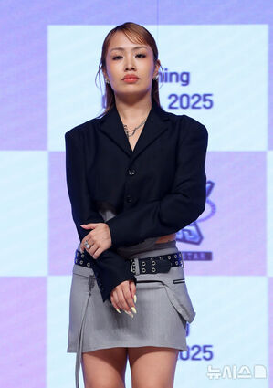 【フォト】『Unpretty Rapstar』日本人参加者20人とプロデューサー軍団