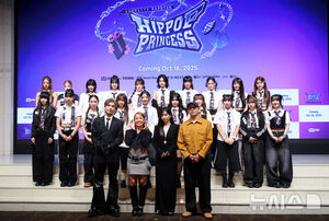 【フォト】『Unpretty Rapstar』日本人参加者20人とプロデューサー軍団