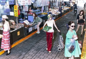 【フォト】LE SSERAFIM、クールな装いで白菜・ネギ・買い物かごを手に…「SPAGHETTI」コンセプトフォト第3弾