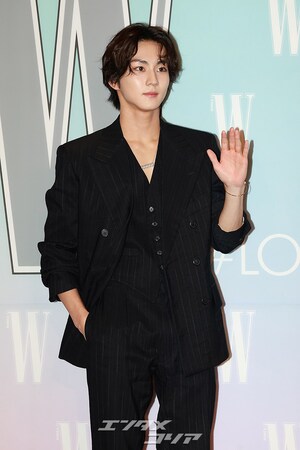 【フォト】ENHYPENジョンウォン、グリーンの靴がポイント