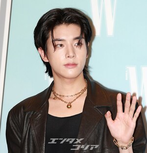 【フォト】ENHYPENのソンフン＆ジェイク、二人でハートのポーズ