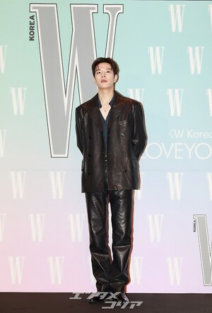 【フォト】Stray Kidsスンミン、レザージャケットがおしゃれ