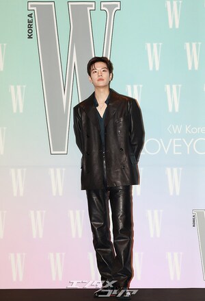 【フォト】Stray Kidsスンミン、レザージャケットがおしゃれ