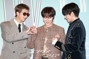 【フォト】防弾少年団RM＆J-HOPE＆V、世界的なスーパースター3人の品格