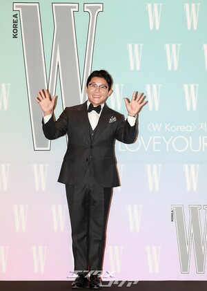 【フォト】防弾少年団＆イ・ミンホ＆Stray Kids＆イ・チェミン＆IVEら、「乳がん啓発キャンペーン」イベントに出席したスターたち