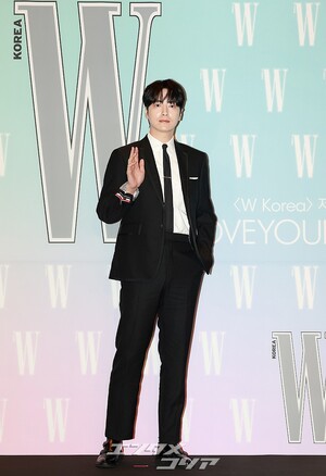 【フォト】防弾少年団＆イ・ミンホ＆Stray Kids＆イ・チェミン＆IVEら、「乳がん啓発キャンペーン」イベントに出席したスターたち