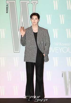 【フォト】防弾少年団＆イ・ミンホ＆Stray Kids＆イ・チェミン＆IVEら、「乳がん啓発キャンペーン」イベントに出席したスターたち