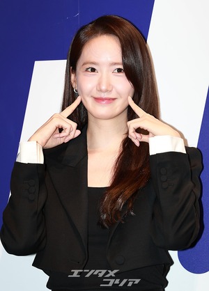 【フォト】少女時代ユナ、まさに絶頂の美しさ…上品なツーピース姿