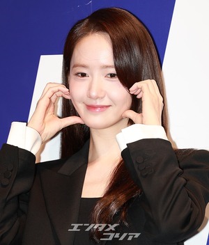 【フォト】少女時代ユナ、まさに絶頂の美しさ…上品なツーピース姿