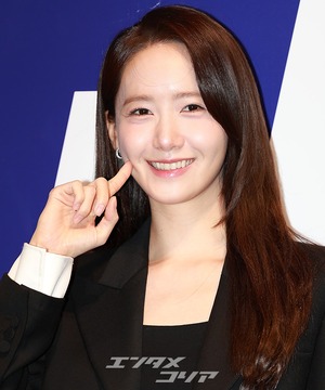 【フォト】少女時代ユナ、まさに絶頂の美しさ…上品なツーピース姿