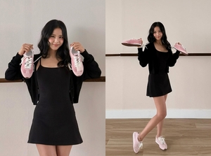 BLACKPINKジス、スポーティーなミニワンピ姿で愛らしい魅力アピール