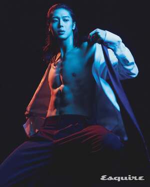 【フォト】『暴君のシェフ』で人気のイ・ジュアン、肝移植のあともグラビアで堂々披露