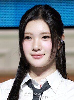 【フォト】質問に答える愛らしいHearts2Heartsのメンバーたち