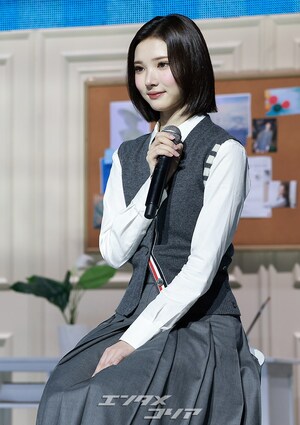 【フォト】質問に答える愛らしいHearts2Heartsのメンバーたち