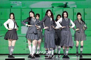 【フォト】Hearts2Hearts、キレキレのダンス…「Golden」の振付師がパフォーマンスに参加