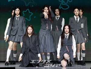 【フォト】Hearts2Hearts、キレキレのダンス…「Golden」の振付師がパフォーマンスに参加