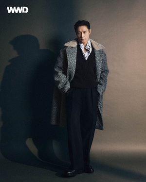 【フォト】イ・ビョンホン「唯一無二の俳優」…品格ある男らしさアピール