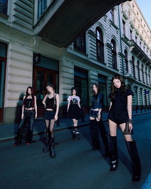 【フォト】「11月に音楽活動」ITZY、クールかつシックな都会的オーラ