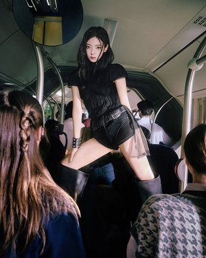 【フォト】「11月に音楽活動」ITZY、クールかつシックな都会的オーラ