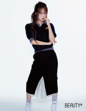 【フォト】チェ・イェナ、躍動感あふれるポーズ＆成熟した雰囲気