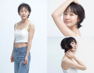 【フォト】ミョン・セビン、プロフィール写真公開…50歳のまばゆい童顔