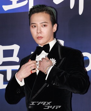 【フォト】G-DRAGONに玉冠文化勲章、最年少の快挙…高級感あるスタイルで登場