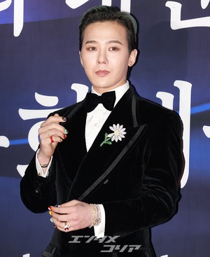 【フォト】G-DRAGONに玉冠文化勲章、最年少の快挙…高級感あるスタイルで登場