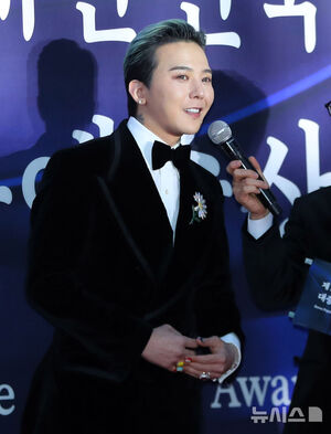 G-DRAGON、最年少で文化勲章受章 「BIGBANGのメンバーと栄光を分かち合いたい」