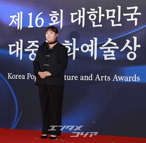 【フォト】「変身の鬼才」イ・スジ、文化体育観光部長官表彰受ける