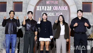 【フォト】ポーズを取る『フィジカル100：ASIA』の韓国代表たち