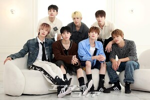 【フォト】インタビューに臨むNEXZ、さわやか＆ユニークな魅力