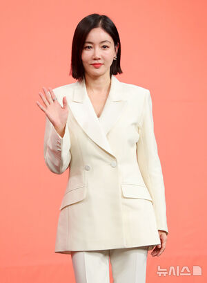 【フォト】ハン・ヘジン＆ファンウ・スルヘ＆ 2PMウヨン出席『お姉さんは僕にとって女だ』制作発表会