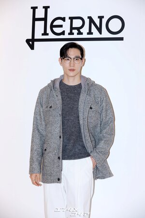 【フォト】シャープなルックスのノ・サンヒョン　洗練ダンディー・ルック