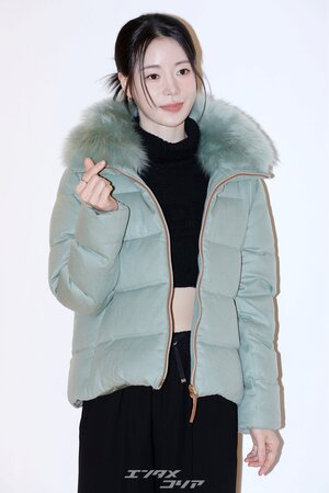 【フォト】イム・ジヨン　ダウンジャケットの中はほっそりウエスト＆美肌