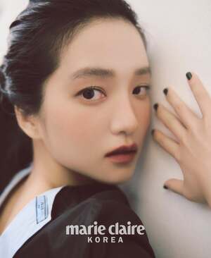 【フォト】キム・テリ、スレンダーだけどくっきり割れた腹筋…格の違うオーラ