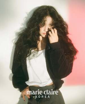 【フォト】キム・テリ、スレンダーだけどくっきり割れた腹筋…格の違うオーラ